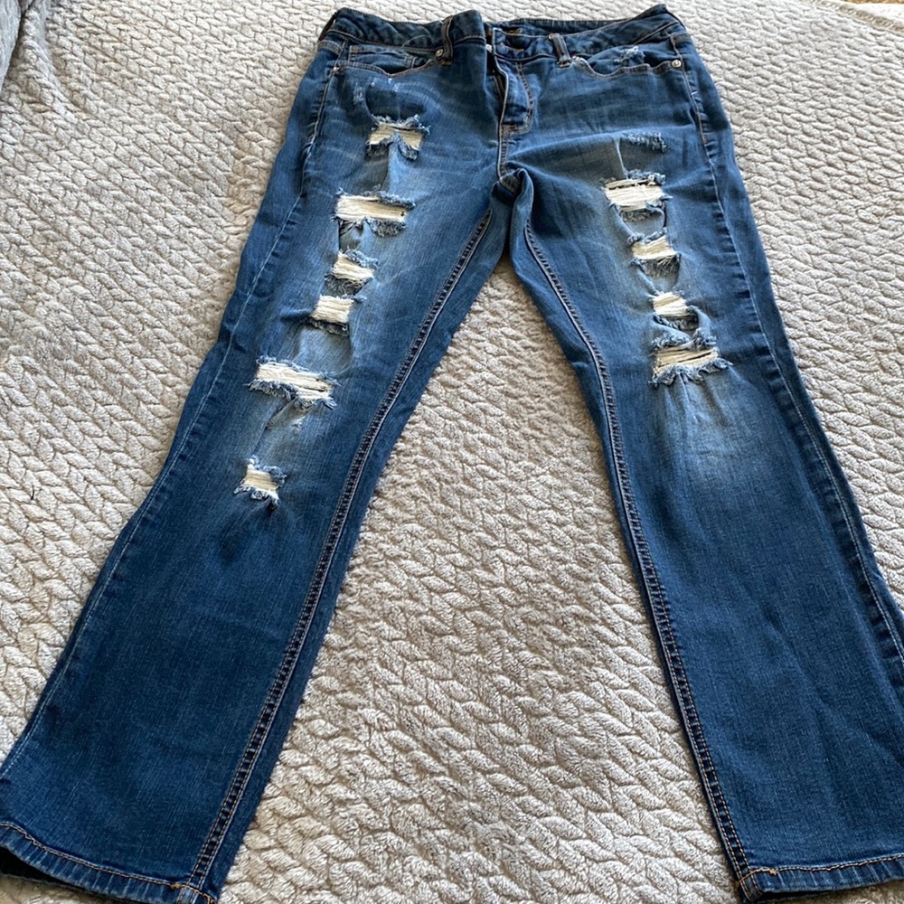 Maurices denim jeans. Size 11/12. Gently worn. Great condition.